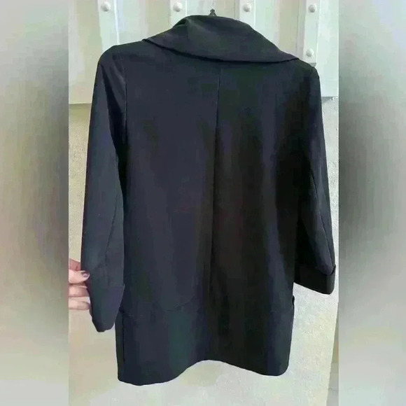 Aritzia Wilfred Chevalier Open-Front
Blazer Jacket Black - Picture 3 of 5
